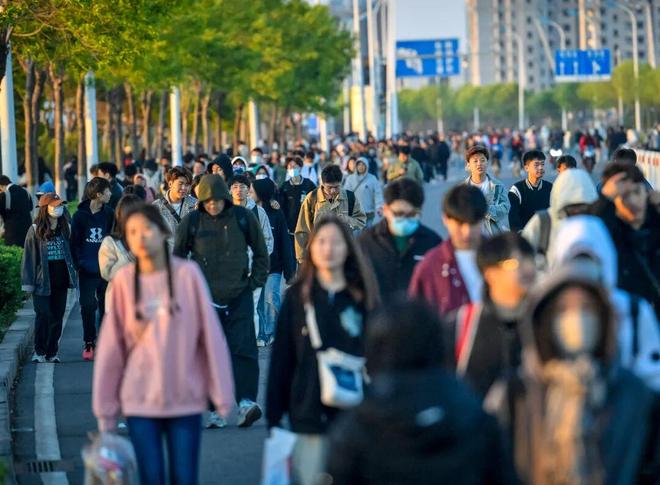 年人的青旅正在被00后遗忘凯发k8登录拒绝35岁中(图13)